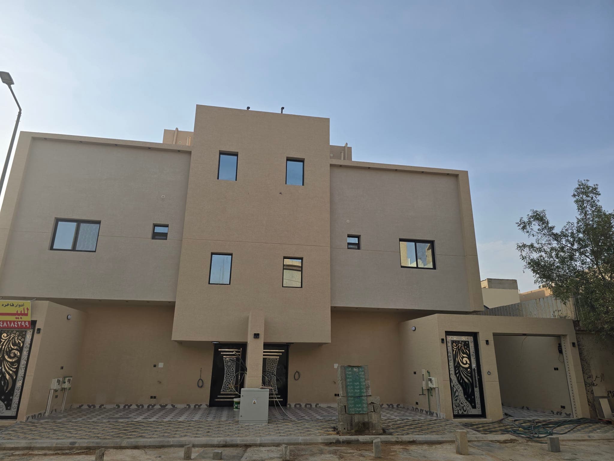 فيلا ادوار منفصله بحي العزيزيه - الرياض، العزيزية - للبيع